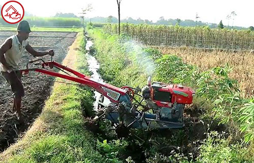 Mesin Traktor Terbaik